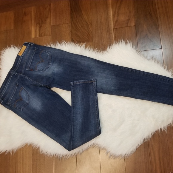 Levi's Women's Demi Curve Jeans Size 11 - Picture 4 of 7